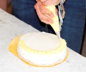 Bak een taart voor een ander (2)