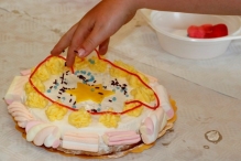 Bak een taart voor een ander (2)