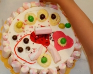 Bak een taart voor een ander (2)