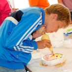 Bak een taart voor een ander (2)