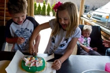 Bak een taart voor een ander (3)