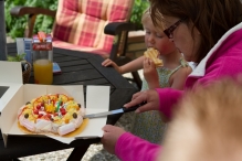 Bak een taart voor een ander