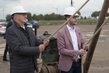 Eerste paal Remako en Papyrolux