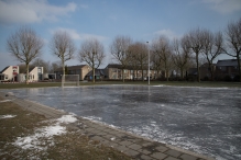 Mini-ijsbaan op evenemententerrein Het Maaiveld