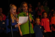 Optreden kinderkoor Jong Leven in de Meerpaal 