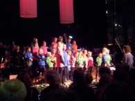 Optreden kinderkoor Jong Leven in de Meerpaal 