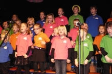 Optreden kinderkoor Jong Leven in de Meerpaal 
