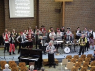 Plantenmarkt en muziekfestival