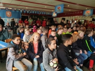 Voetbalplaatjes ruilmiddag en voetbalclinic