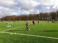 Voetbalplaatjes ruilmiddag en voetbalclinic