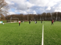 Voetbalplaatjes ruilmiddag en voetbalclinic