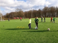 Voetbalplaatjes ruilmiddag en voetbalclinic
