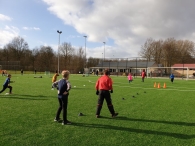 Voetbalplaatjes ruilmiddag en voetbalclinic