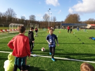 Voetbalplaatjes ruilmiddag en voetbalclinic