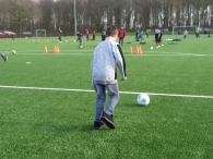 Voetbalplaatjes ruilmiddag en voetbalclinic