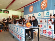 Voetbalplaatjes ruilmiddag en voetbalclinic