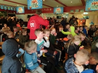 Voetbalplaatjes ruilmiddag en voetbalclinic