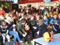 Voetbalplaatjes ruilmiddag en voetbalclinic