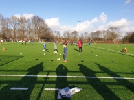 Voetbalplaatjes ruilmiddag en voetbalclinic