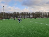 Voetbalplaatjes ruilmiddag en voetbalclinic