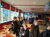 Voetbalplaatjes ruilmiddag en voetbalclinic