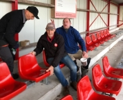 Opknappen tribune BAS Voetbal