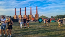 Lowlands 2024: (do-zo)