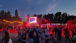 Lowlands 2024: (do-zo)