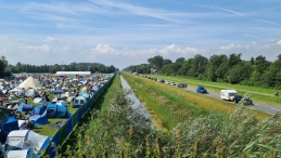 Lowlands 2024: (do-zo)