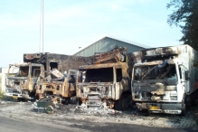 Brandstichting 5 vrachtauto's