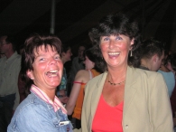 Feestavond Koninginnedag 2005