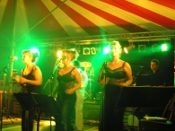 Feestavond Koninginnedag 2005