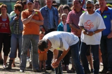 Koninginnedag 2007: Eieren Gooien