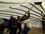 Oktoberfeesten: Opbouw feesttent