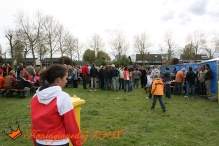 Eieren gooien Koninginnedag 2008 (2)