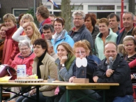 Eierengooien Koninginnedag 2008