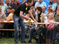 Eierengooien Koninginnedag 2008