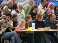Eierengooien Koninginnedag 2008