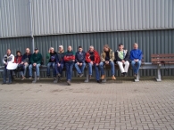 Bankjes en palen voor Wandelpad