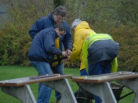 Bankjes bij Wandelpad