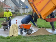 Bankjes bij Wandelpad
