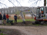 Bankjes bij Wandelpad