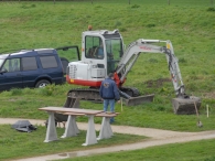 Bankjes bij Wandelpad