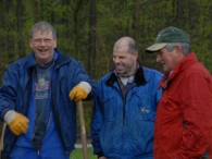 Bankjes bij Wandelpad