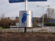 IJsvogel op de rotonde