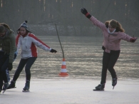 IJsbaan Biddinghuizen geopend