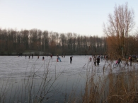 IJsbaan Biddinghuizen geopend