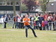 Koninginnedag 2010: Eiergooien en kinderspelen