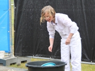 Koninginnedag 2010: Eiergooien en kinderspelen