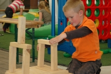 Koninginnedag 2011: Eiergooien en kinderspelen